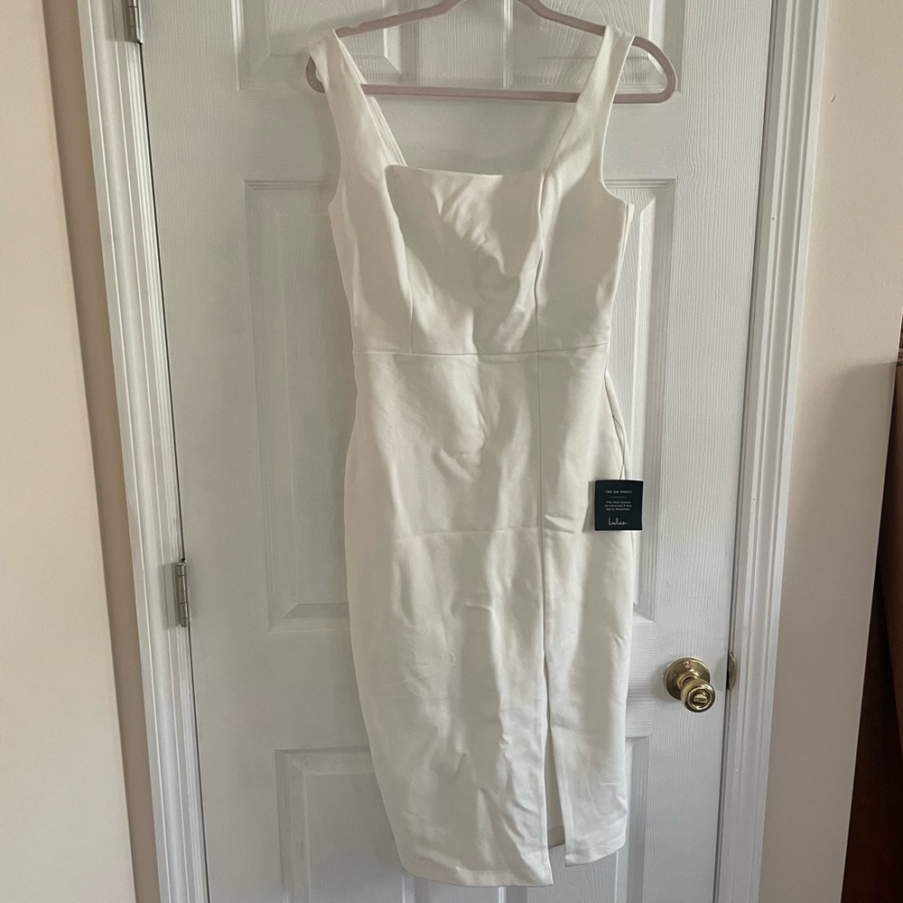 Baby you’re the one, Lulus white dress